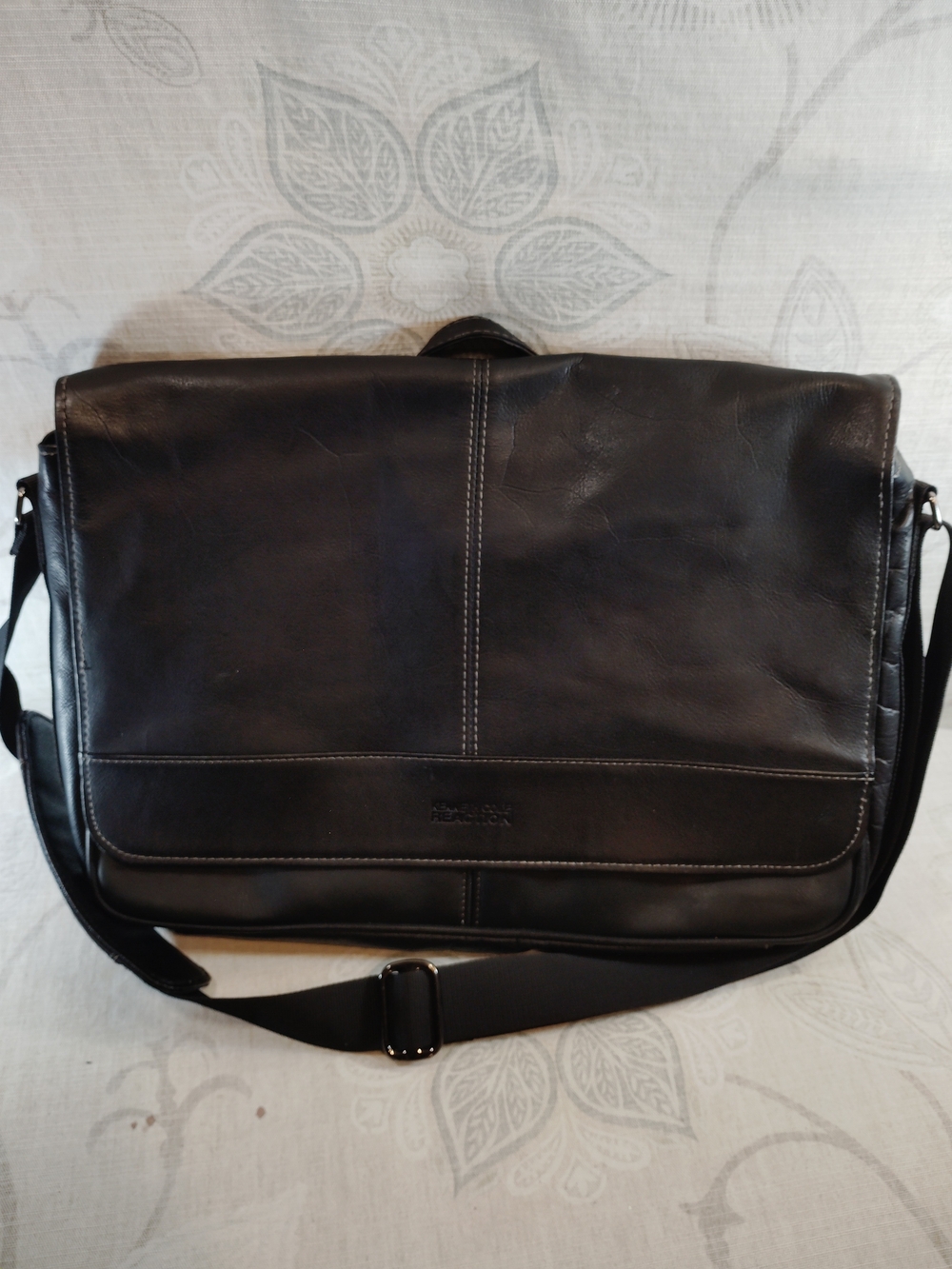 Kenneth Cole Reaction Black Leather Laptop, Messenger, Crossbody Bag
